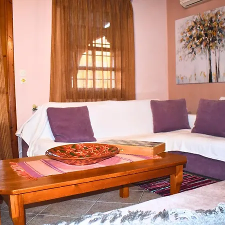 Lila's Mikros Prinos