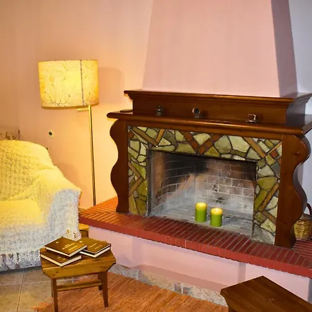 Lila's Mikros Prinos