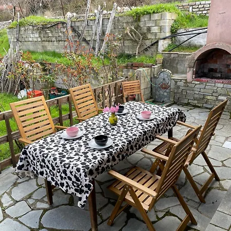 Lila's * Mikros Prinos